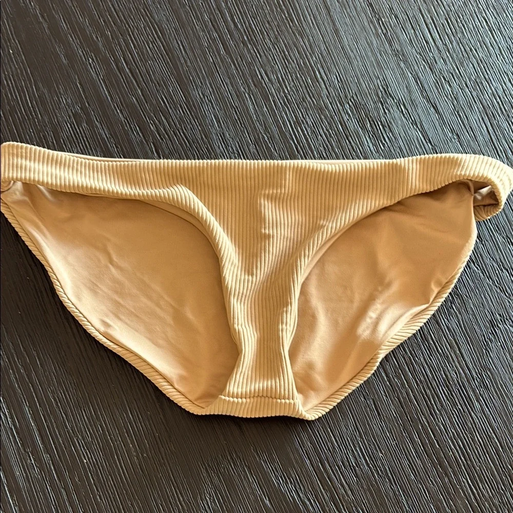 Frankie’s Bikinis Shea Ribbed Bottoms in Sand Size Large NWOT